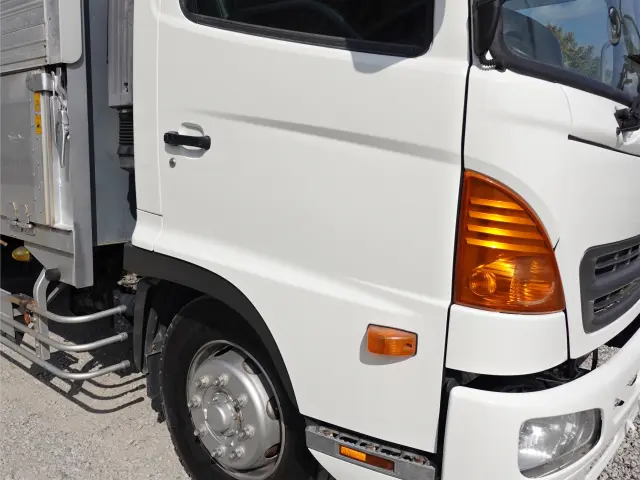 日野 レンジャー LKG-FJ7JNAA(2WD)の写真6