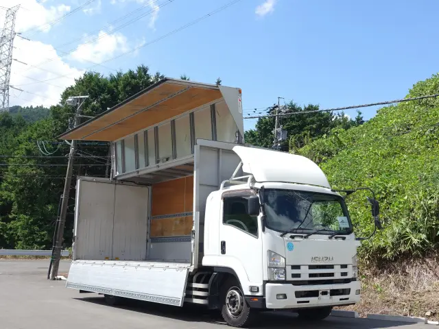 いすゞ フォワード LKG-FTR34S2(2WD)の写真21