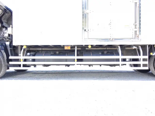 いすゞ ギガ QKG-CYL77A(2WD)の写真22