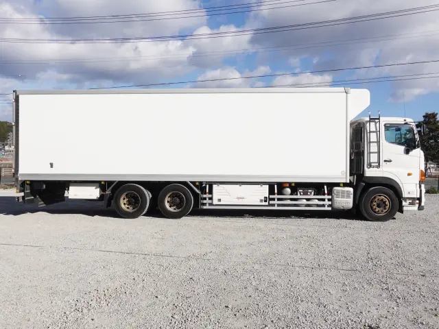 日野 プロフィア QKG-FR1EXBJ(6x2)の写真10