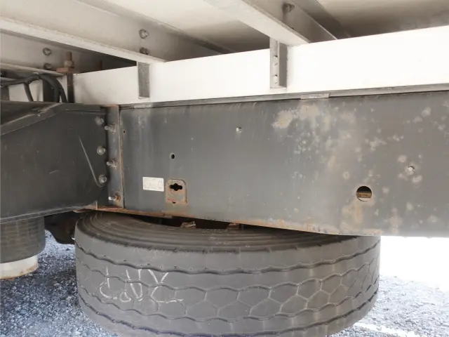 日野 プロフィア QKG-FR1EXBJ(6x2)の写真26