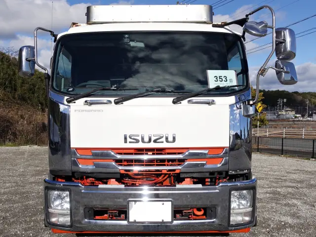 いすゞ フォワード QDG-FVZ34U2(6x4)の写真3