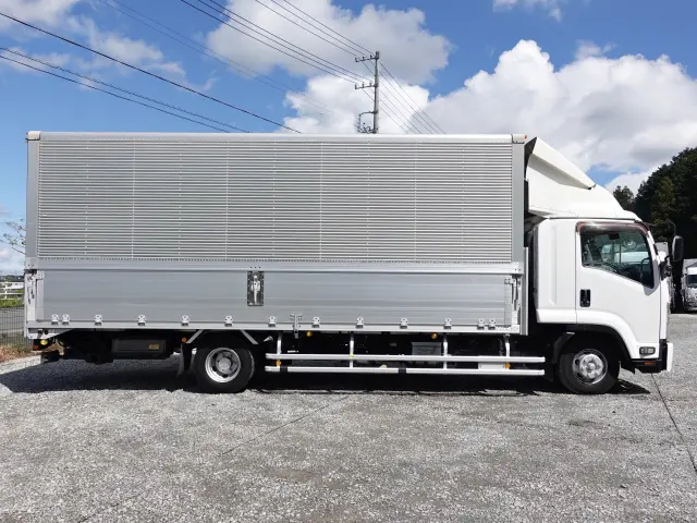 いすゞ フォワード SKG-FRR90T2(2WD)の写真8