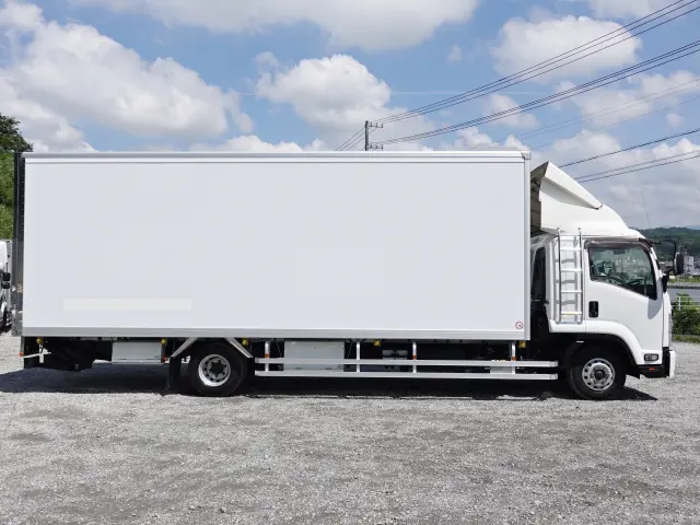 いすゞ フォワード 2RG-FRR90T2(2WD)の写真9