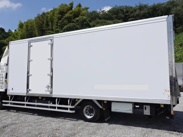 いすゞ フォワード 2RG-FRR90T2(2WD)の写真12