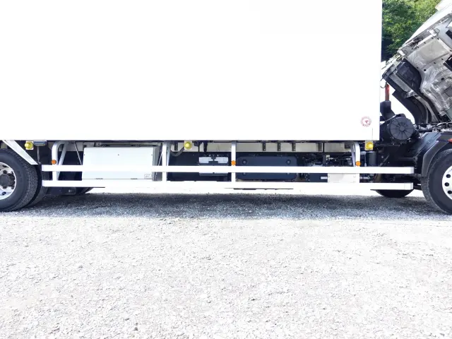いすゞ フォワード 2RG-FRR90T2(2WD)の写真25