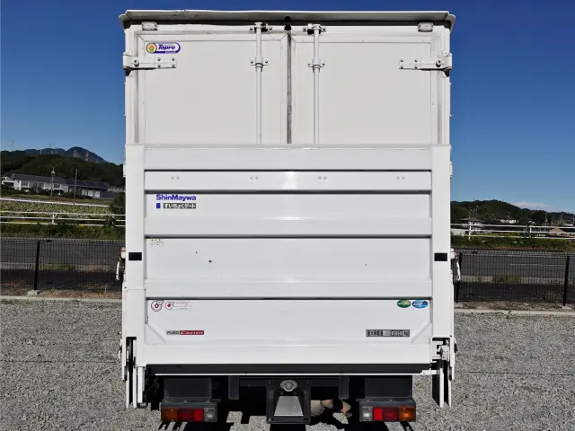 三菱 キャンター 2TG-FBA00(2WD)の写真9