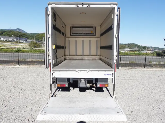 三菱 キャンター 2TG-FBA00(2WD)の写真16