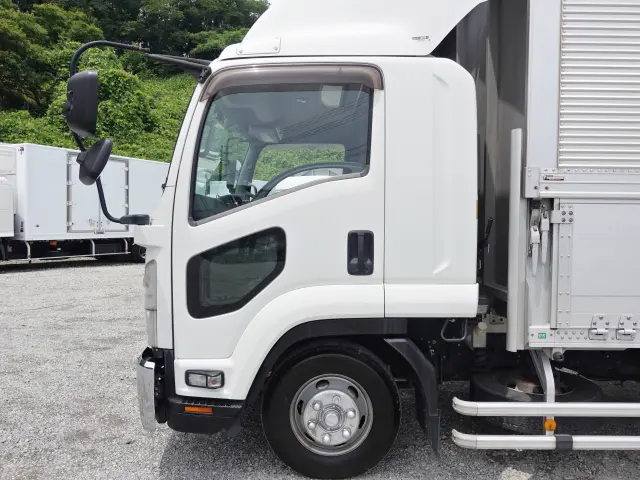 いすゞ フォワード 2RG-FRR90S2(2WD)の写真13
