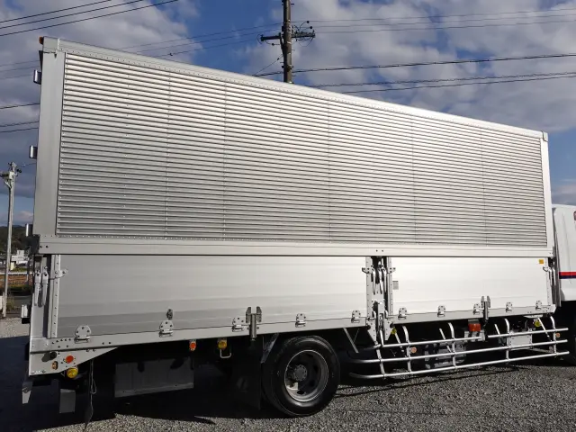 いすゞ フォワード QKG-FTR34T2(2WD)の写真5