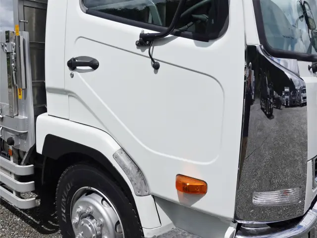 三菱 ファイター QKG-FK72FZ(2WD)の写真6