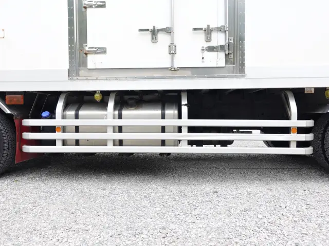 いすゞ ギガ QKG-CYJ77B(8x4)の写真27