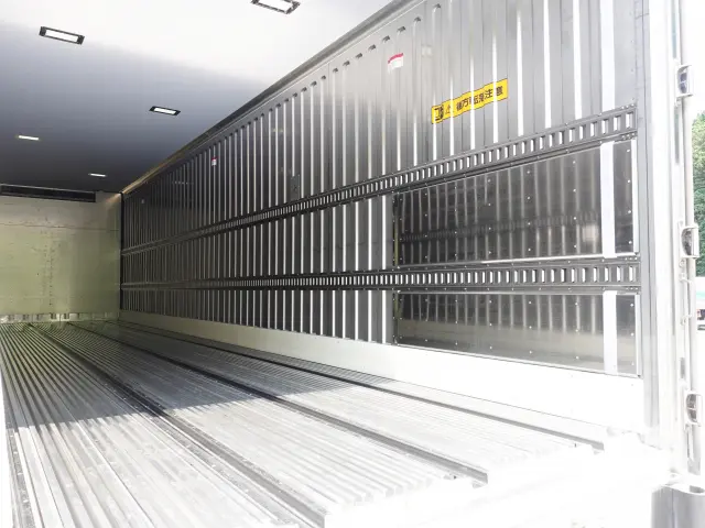 いすゞ ギガ 2PG-CYL77CZ(6x2)の写真14