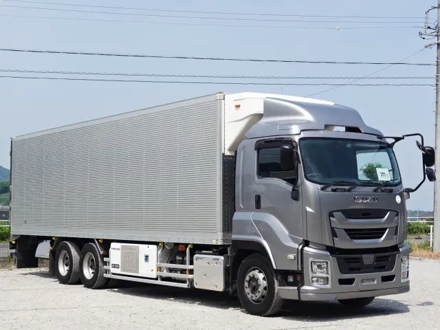 いすゞ ギガ 2PG-CYL77CZ(6x2)の写真27