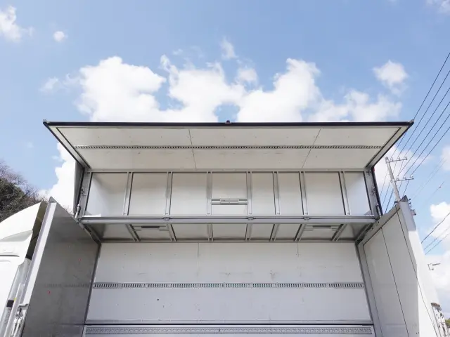 三菱 ファイター 2KG-FK65F(2WD)の写真13