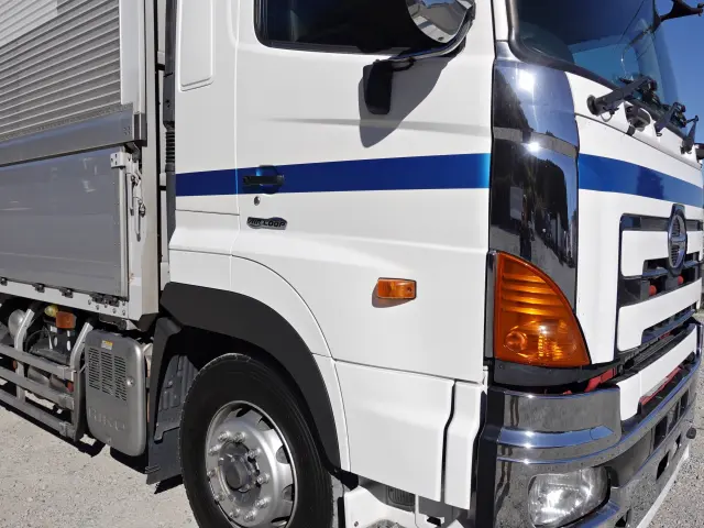 日野 プロフィア QPG-FR1EXEG(6x2)の写真5