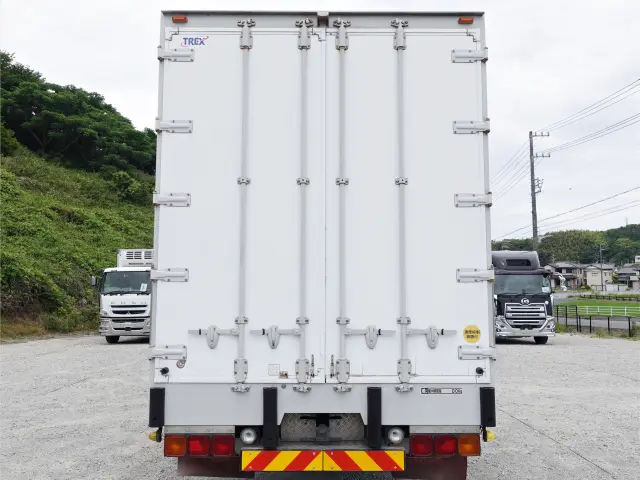 UD クオン QKG-CG5ZA(8x4)の写真12