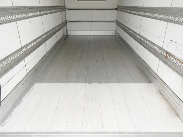日野 レンジャー 2KG-FC2ABA(2WD)の写真13