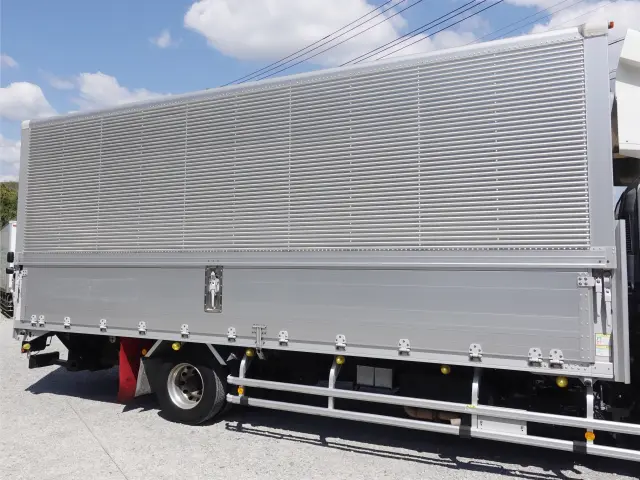 いすゞ フォワード 2RG-FRR90T2(2WD)の写真8