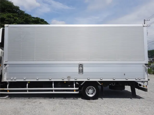 いすゞ フォワード TKG-FRR90T2(2WD)の写真8