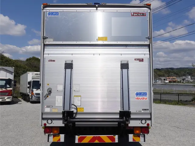 いすゞ フォワード 2RG-FRR90T2(2WD)の写真10