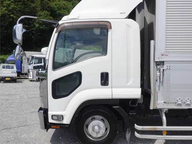 いすゞ フォワード TKG-FRR90T2(2WD)の写真10