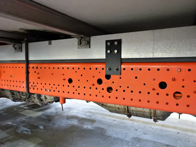 いすゞ フォワード TKG-FRR90S2(2WD)の写真13