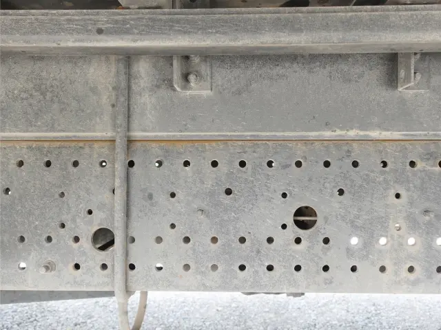 いすゞ フォワード TKG-FRR90T2(2WD)の写真18