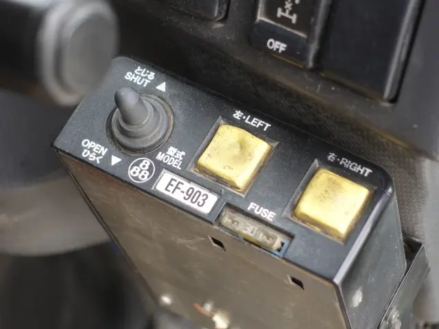 いすゞ フォワード QKG-FVZ34U2(6x4)の写真25