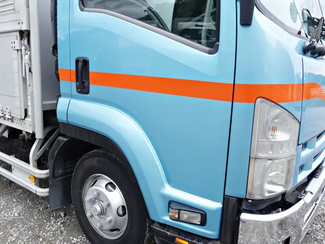 いすゞ フォワード SKG-FRR90S2(2WD)の写真6