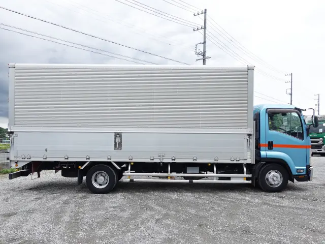 いすゞ フォワード SKG-FRR90S2(2WD)の写真9