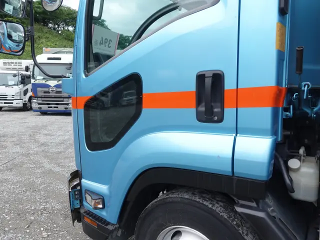 いすゞ フォワード SKG-FRR90S2(2WD)の写真12