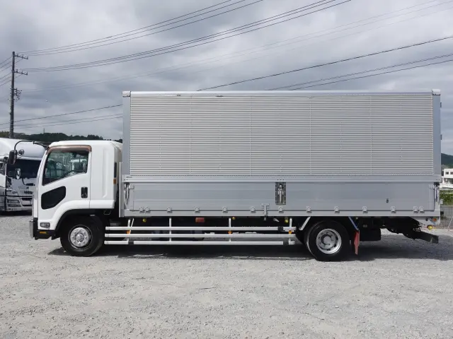 いすゞ フォワード LKG-FTR90S2(2WD)の写真12