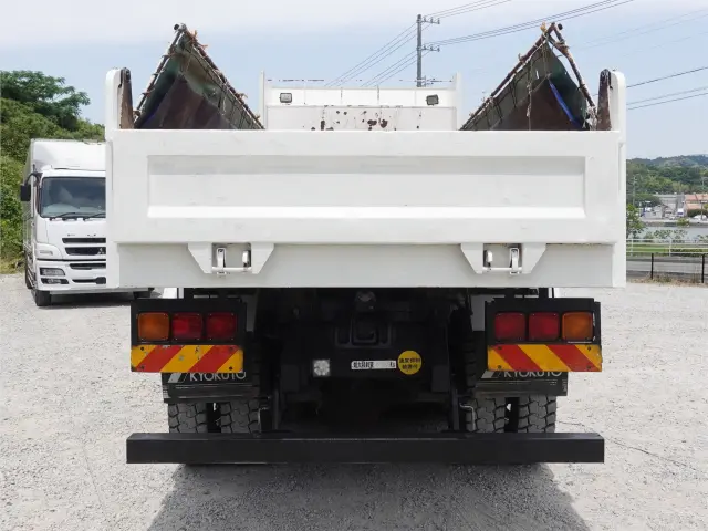 日野 プロフィア QPG-FS1AKDA(6x4)の写真9