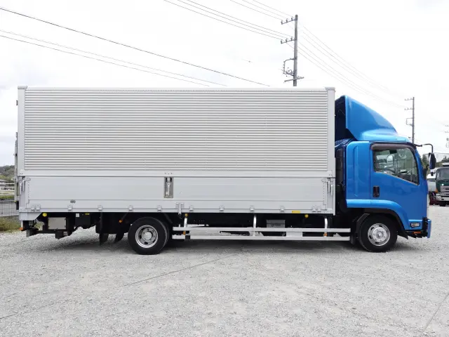 いすゞ フォワード TKG-FRR90T2(2WD)の写真6