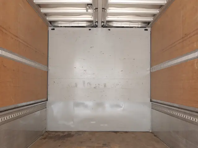 いすゞ フォワード TKG-FRR90T2(2WD)の写真13