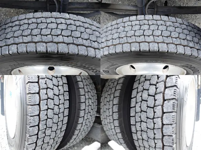 いすゞ フォワード TKG-FRR90T2(2WD)の写真12