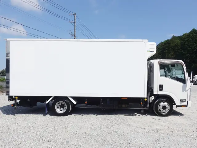いすゞ エルフ TRG-LPR85AN(2WD)の写真5