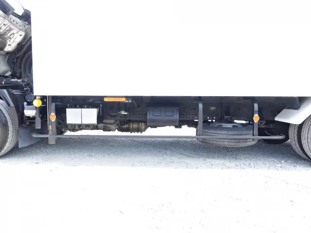 いすゞ エルフ TRG-LPR85AN(2WD)の写真18