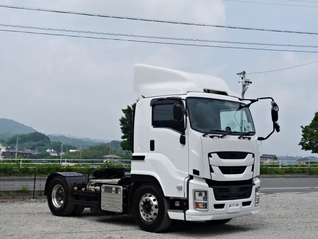 いすゞ ギガ 2PG-EXD52CE(2WD)の写真21