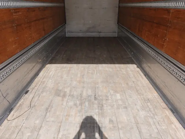 ＵＤ コンドル TKG-MK38L(2WD)の写真19