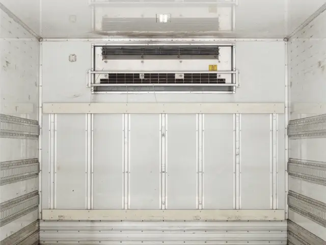 いすゞ フォワード TKG-FRR90T2(2WD)の写真20