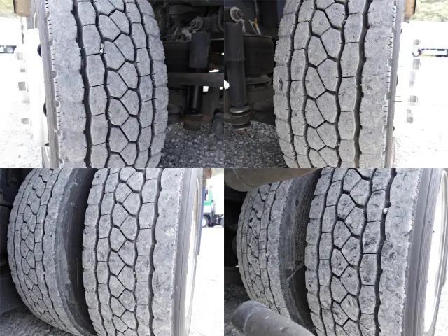 いすゞ ギガ QKG-CYJ77BA(8x4)の写真22