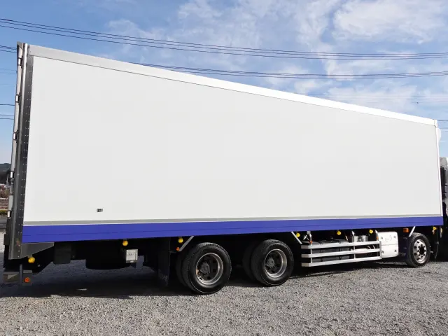 UD クオン 2PG-CG5CA(8x4)の写真10