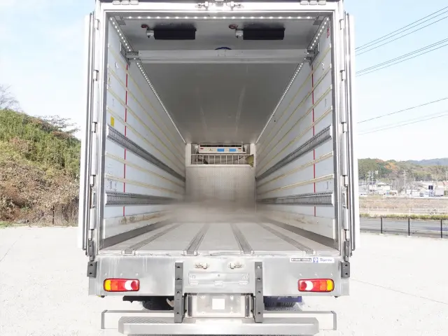 UD クオン 2PG-CG5CA(8x4)の写真16