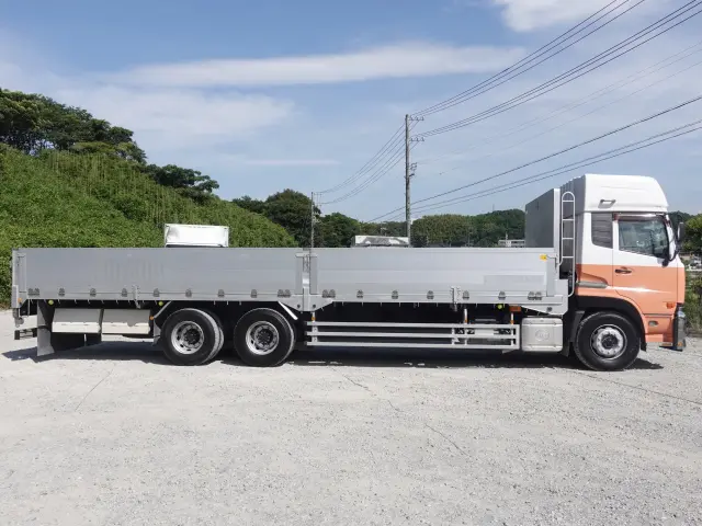 UD クオン LKG-CD5ZA(6x2)の写真5