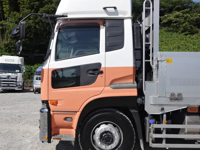 UD クオン LKG-CD5ZA(6x2)の写真10