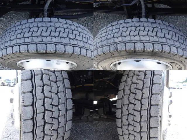 UD クオン QPG-CG5ZA(8x4)の写真13