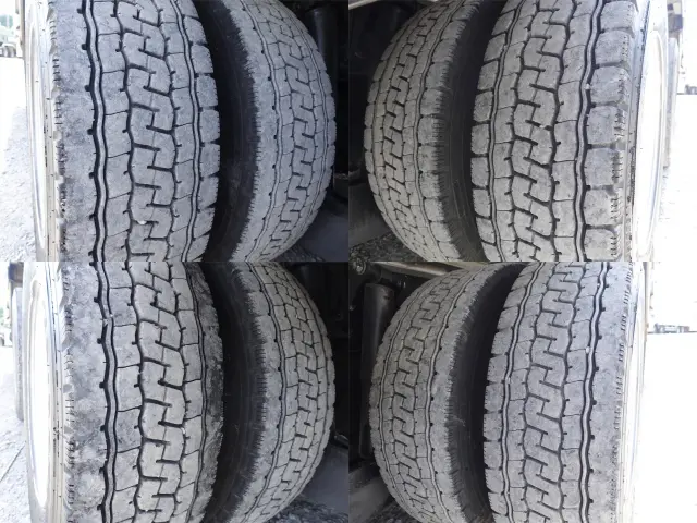 UD クオン QPG-CG5ZA(8x4)の写真14