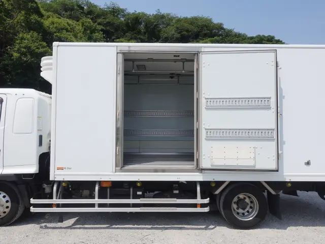 日野 レンジャー TKG-FD9JJAG(2WD)の写真12